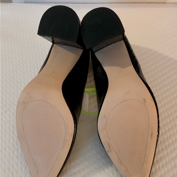 NWOT ZARA snakeskin look block heels - Picture 4 of 6